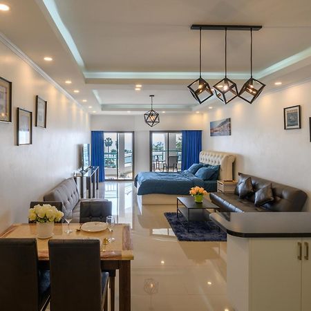Jomtien Beachfront Stylish Studio , Stunning Seaview , Big Pool Bagian luar foto